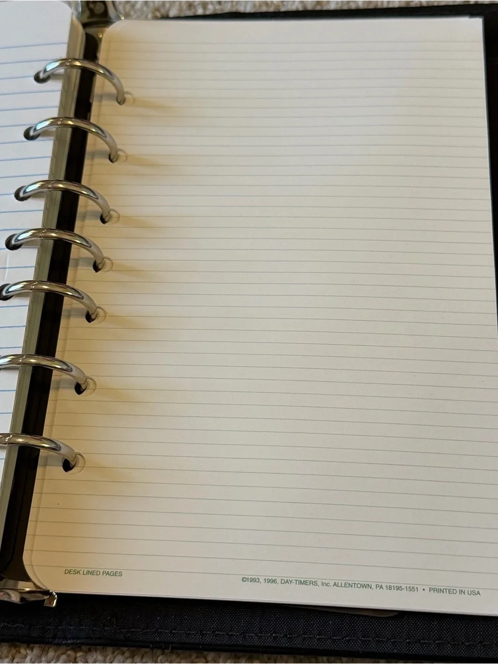 Day Timer Smooth Black Leather 7 Ring Planner Snap Close Inserts 90s Vintage (2)